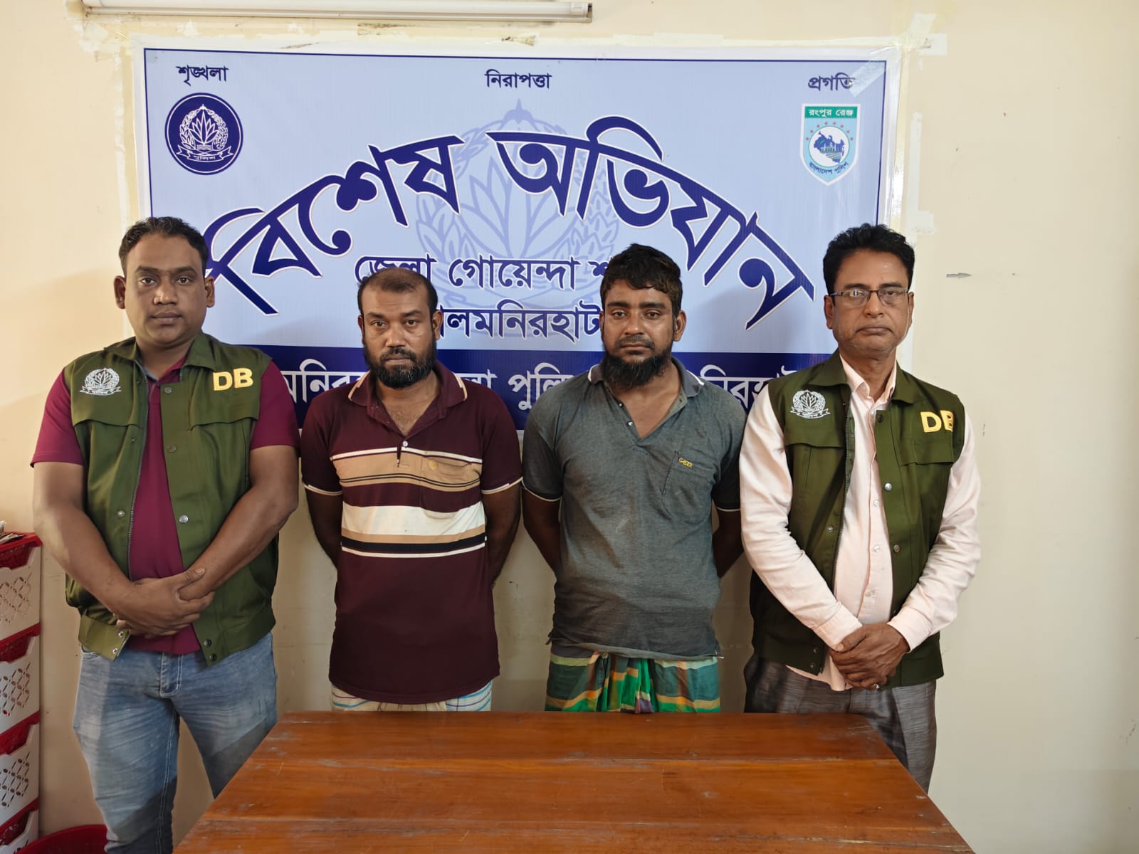 লালমনিরহাটে জিমেইল হ্যাক করে টাকা আত্মসাৎ, দুই প্রতারক গ্রেপ্তার