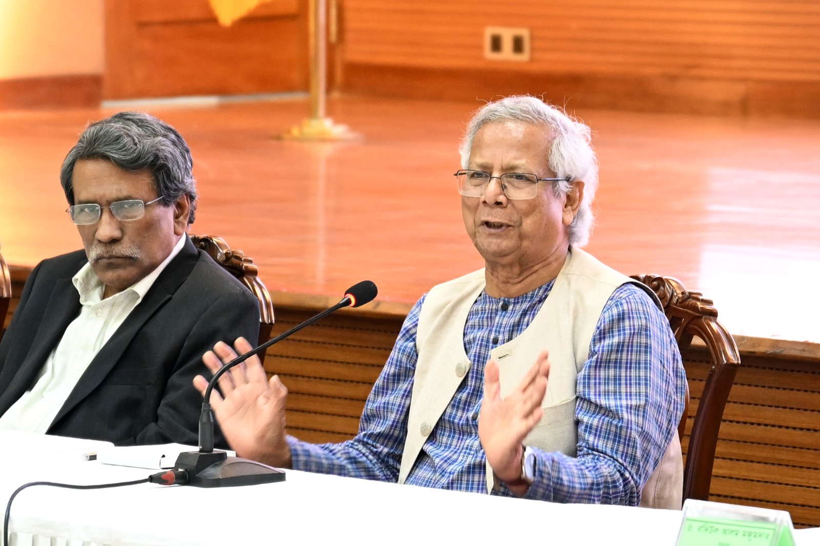 উৎসবমুখর পরিবেশে জুলাই সনদে সই হবে, আশা প্রধান উপদেষ্টার