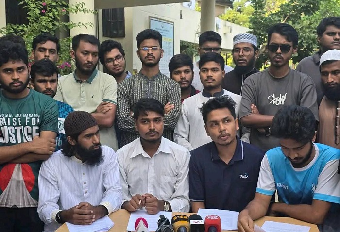শাকসু নির্বাচনের দাবিতে শিক্ষার্থীদের অবস্থান কর্মসূচি ঘোষণা