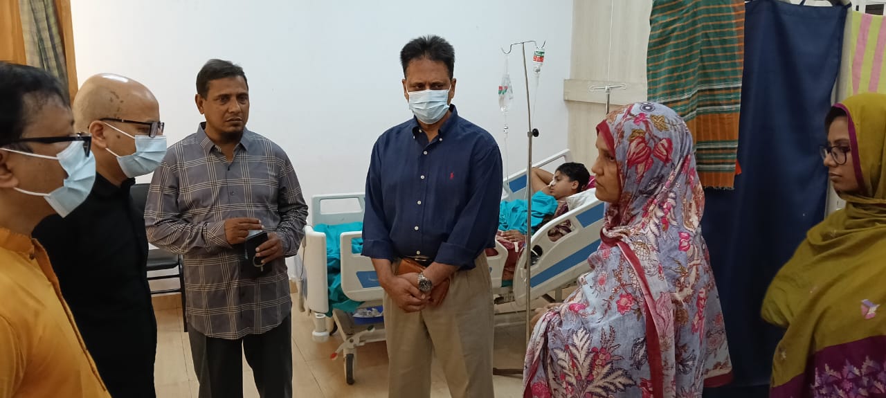 বুয়েট শিক্ষার্থী শাদিদের চিকিৎসার খোঁজখবর নিয়েছেন প্রধান উপদেষ্টার প্রতিনিধিরা