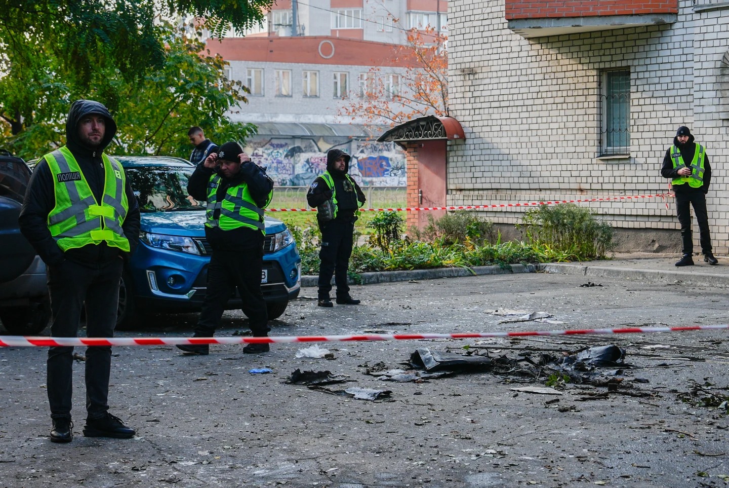 A major Russian drone and missile attack on Ukraine kills at least 6 people, officials say