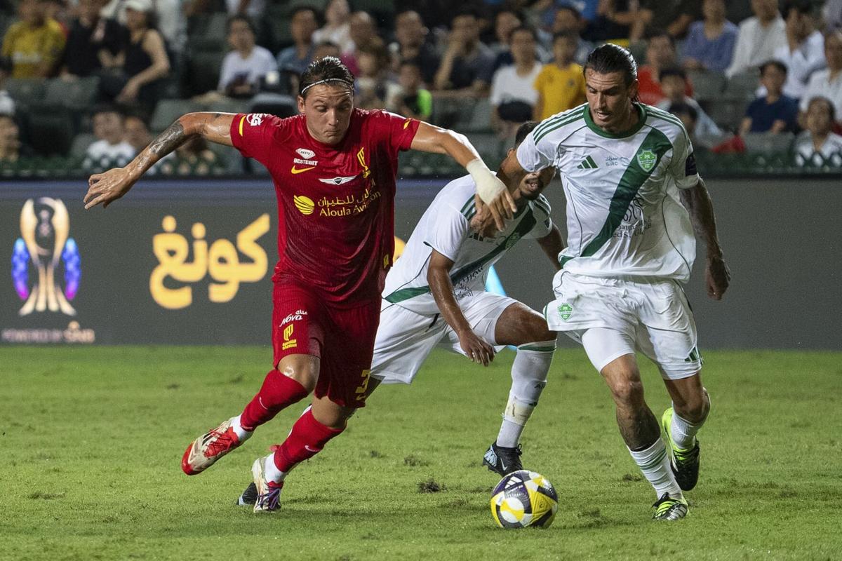 Liverpool 18-year-old Leoni called up by Italy for World Cup qualifiers