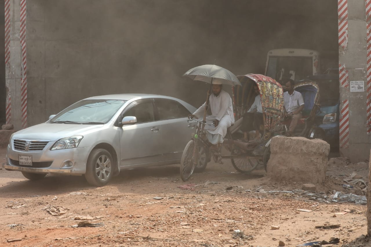 Dhaka’s air quality continues to be ‘unhealthy’